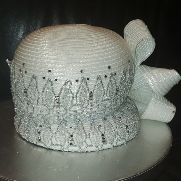 Vintage 1950\'s White Cloche Hat Designed with Swarovsky Crystals